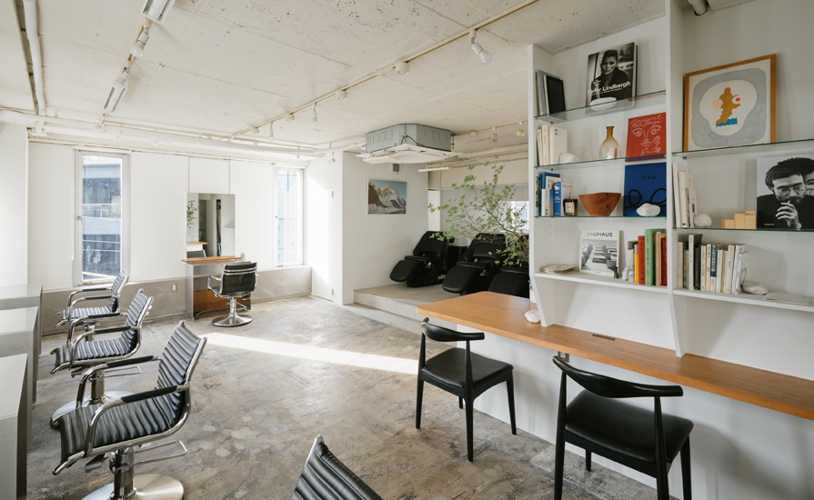 HOULe / COLLECTIVE WORK